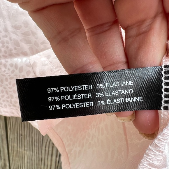 BCBGMaxazria Mauve Chalk Animal Jacquard Short Set Pajamas size Large NWT - Picture 12 of 13